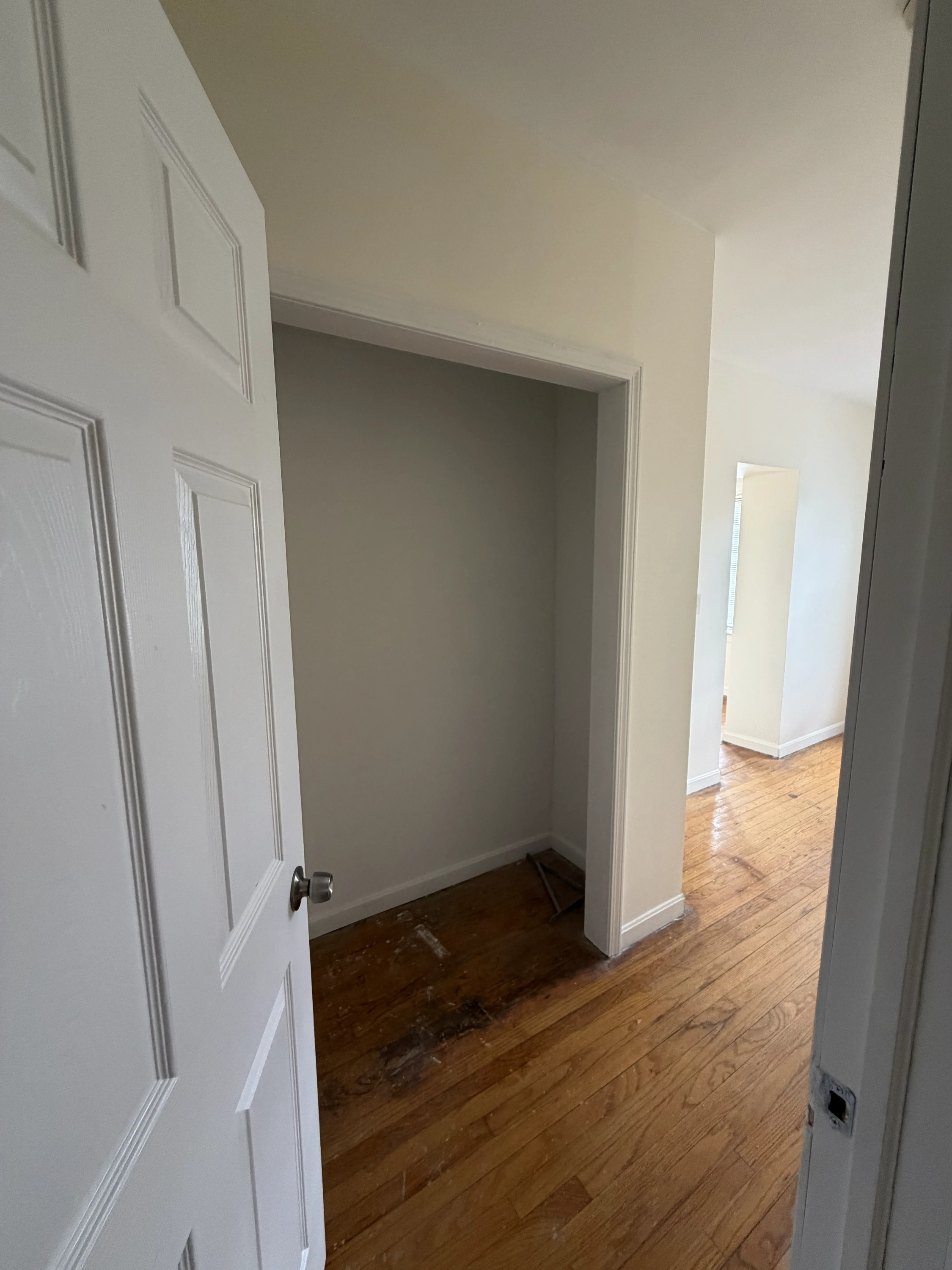 2859 South Salina Street - 9
